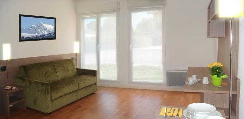 Residhome Geneve Prevessin Le Carre D'Or Екстер'єр фото